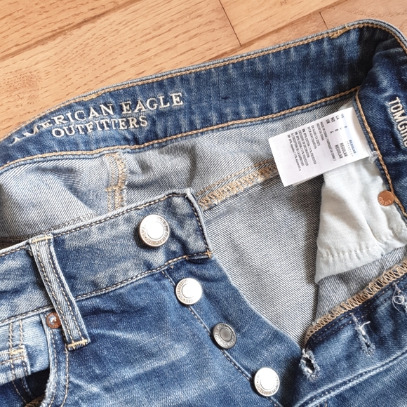 Destroyed American Eagle jeans - Picture 2 of 4